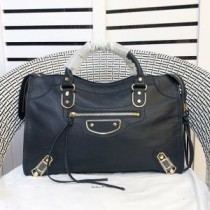 Balenciaga Medium Klassisk City Skulderveske I Metallic Edge Geiteskinn Marineblå